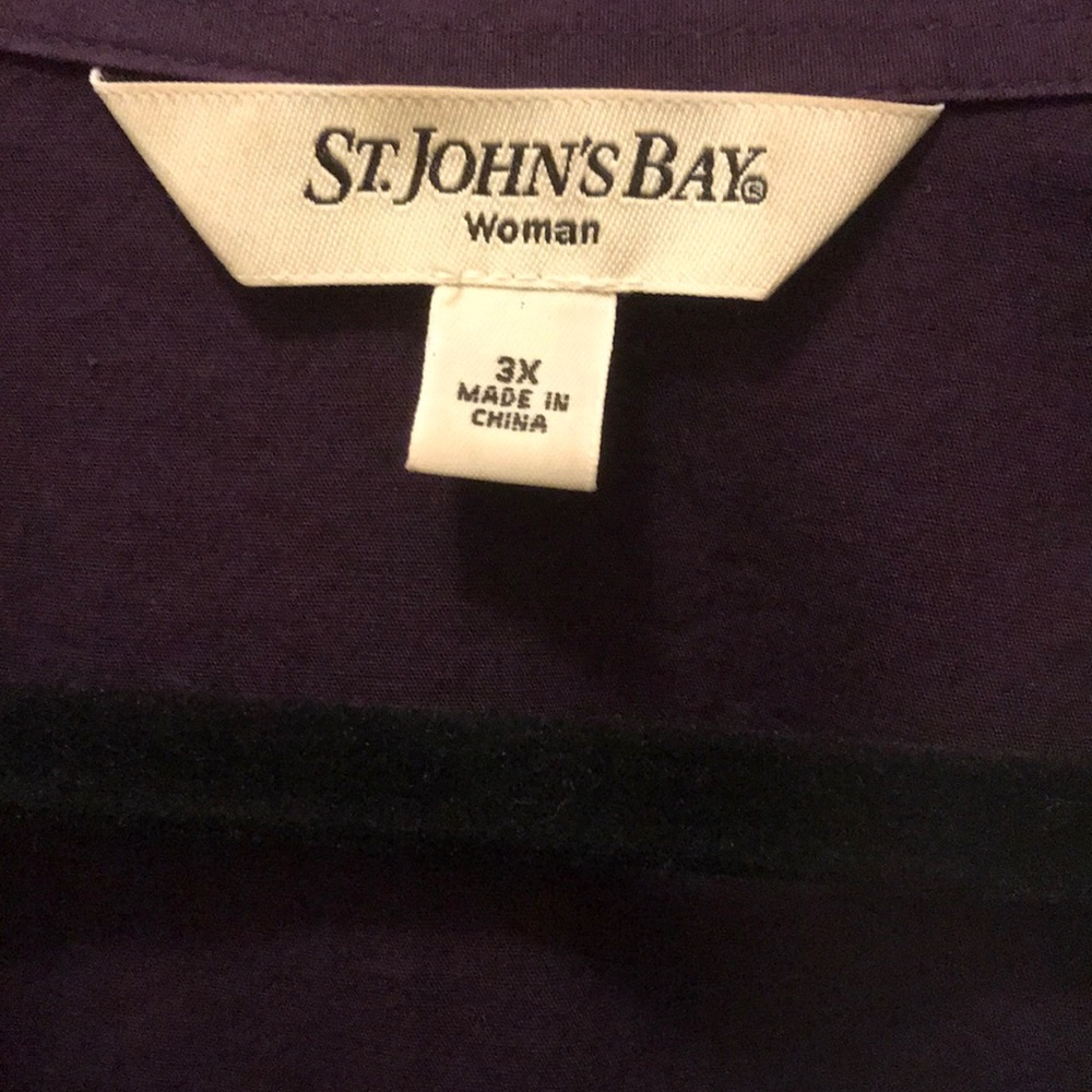Blouse - Picture 2 of 3